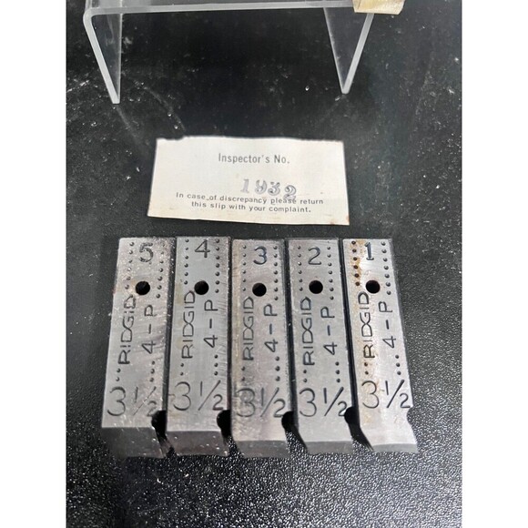 RIDGID 1/2" 4PJ NPT UNF Alloy Steel Universal Bolt Dies 38210 - Picture 2 of 11